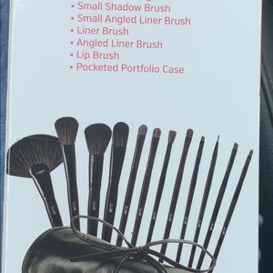 Make Up Brush Accessory Kits